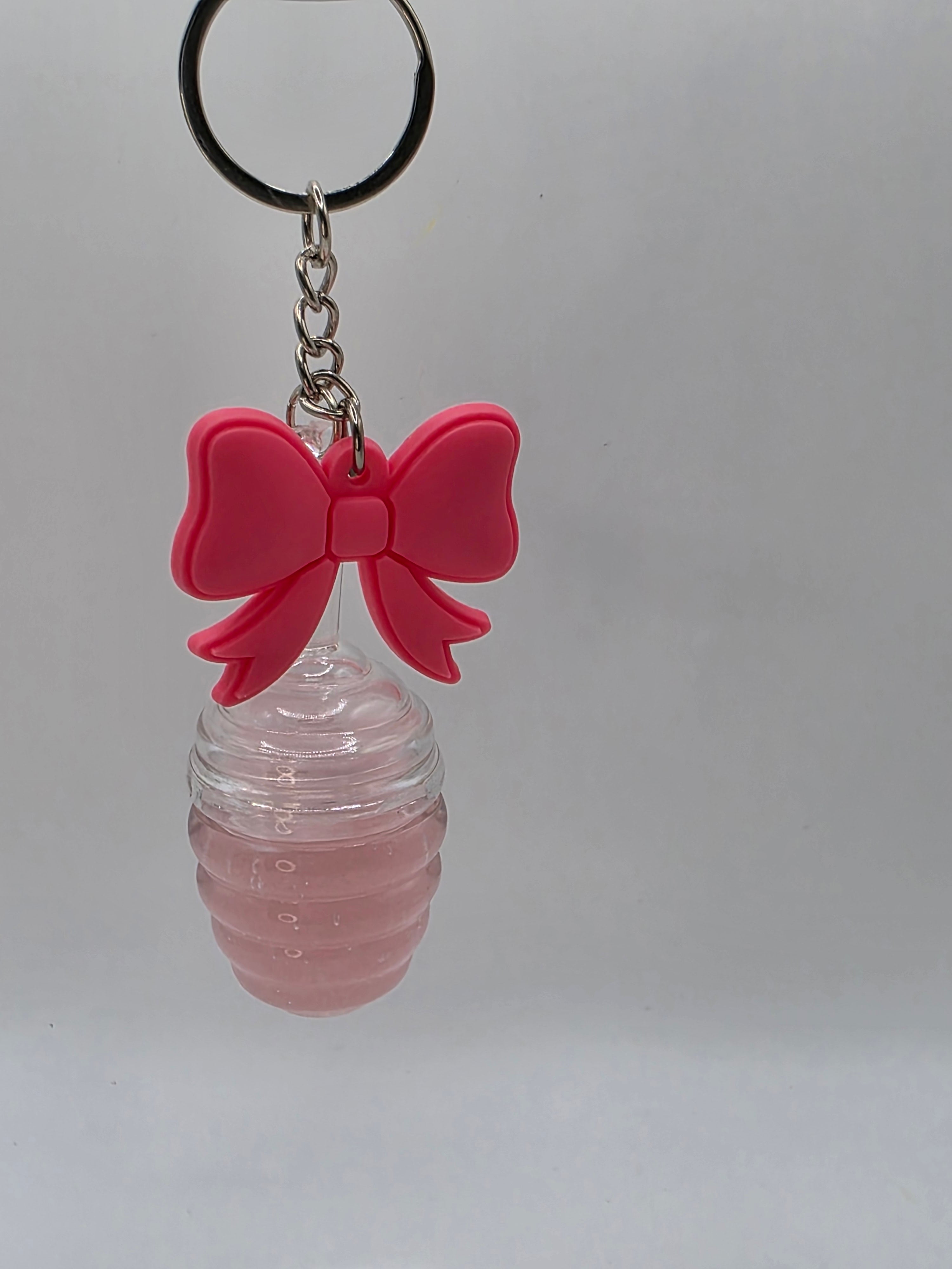 Organic repairing lip gloss with Hyaluronic Acid and Vitamin E