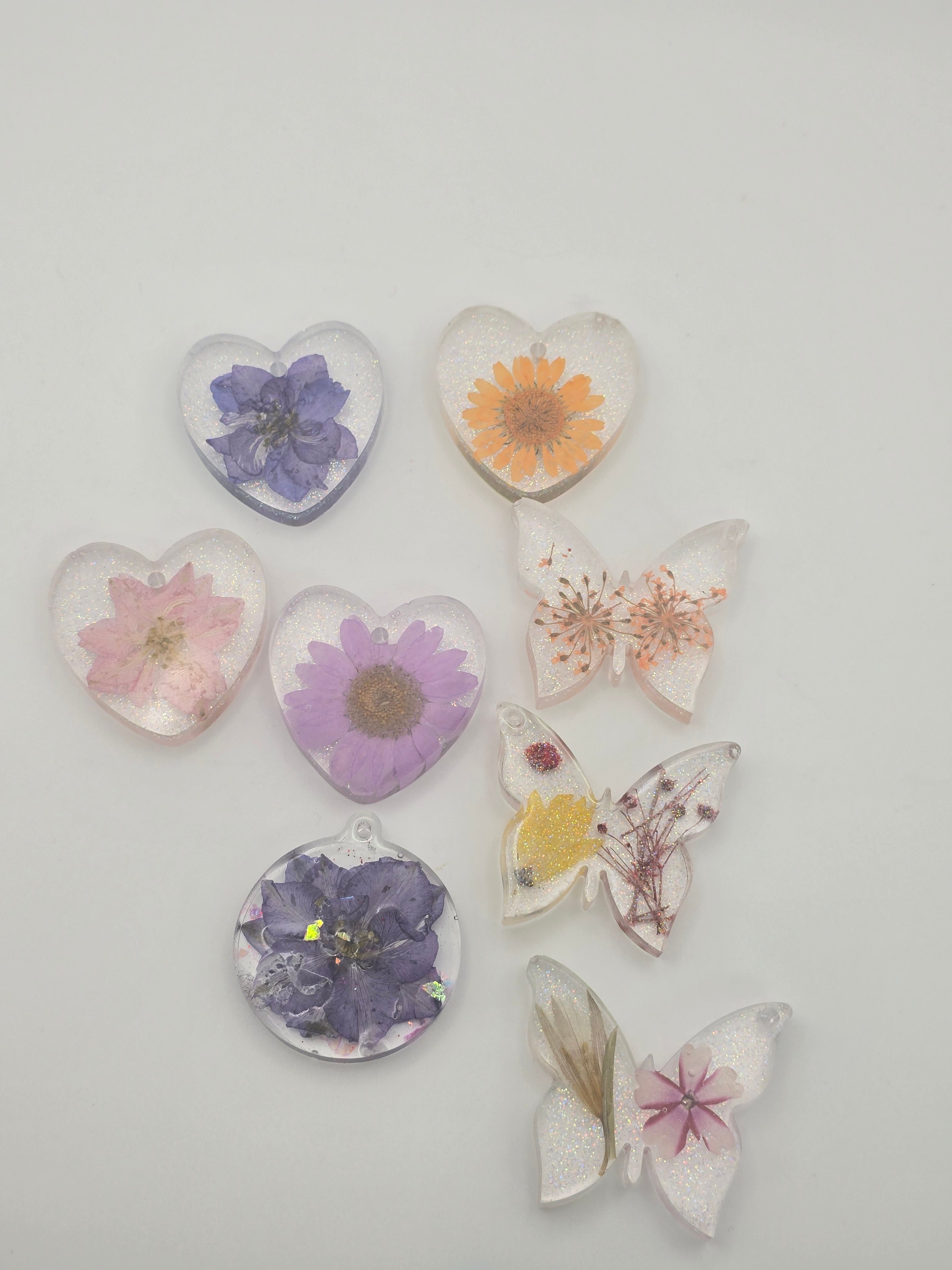 Organic repairing lip gloss with Hyaluronic Acid and Vitamin E