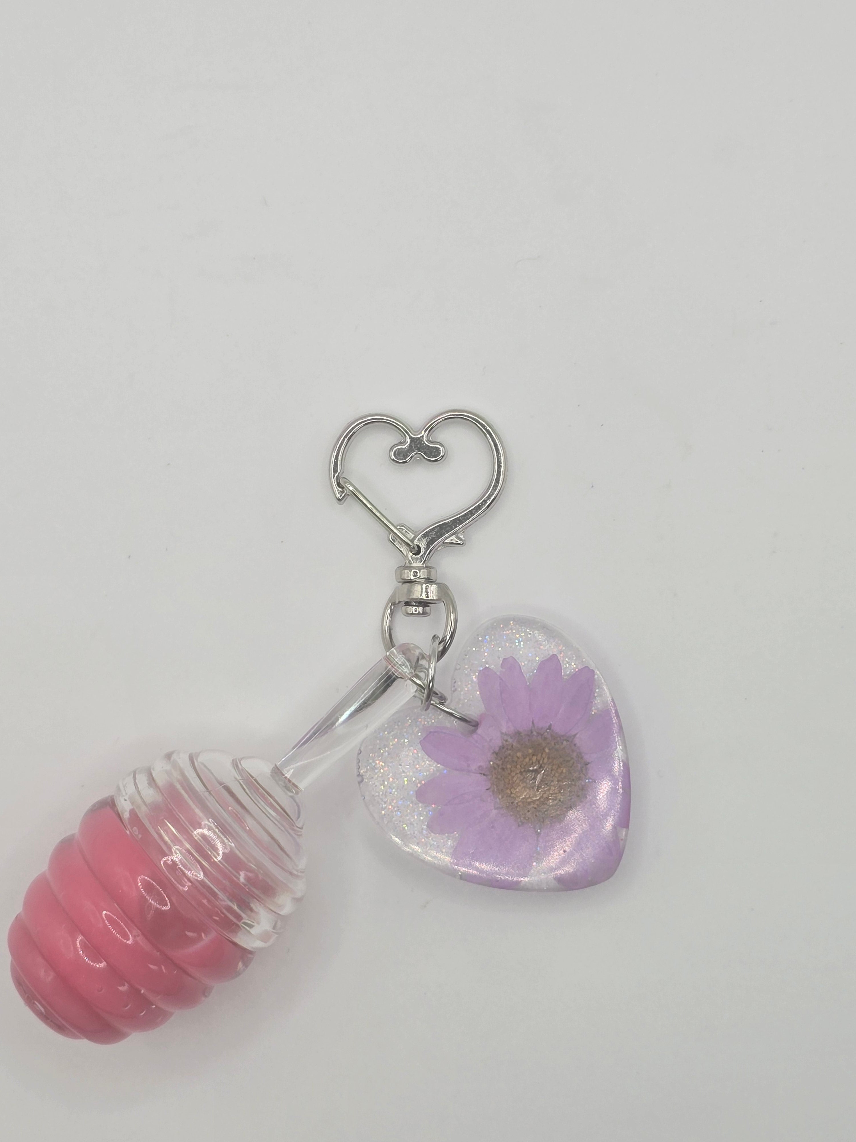 Organic repairing lip gloss with Hyaluronic Acid and Vitamin E